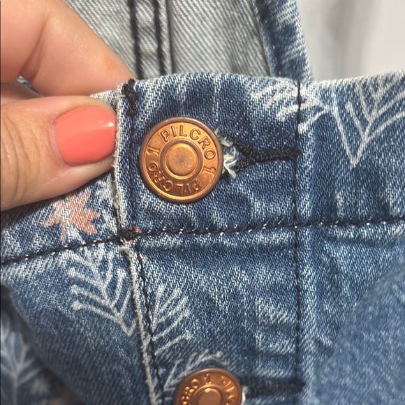 Pilcro Floral Blue Denim Overalls with Button Accents lots of pockets - Picture 5 of 10